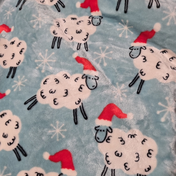 Berkshire Blanket - Picture 2 of 4